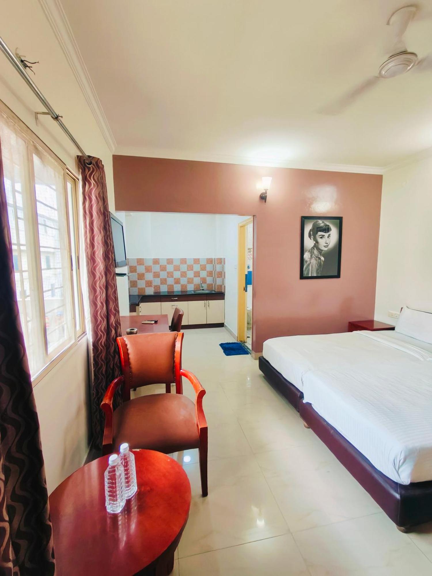 Kings Suites Palace Grounds Bangalore Extérieur photo