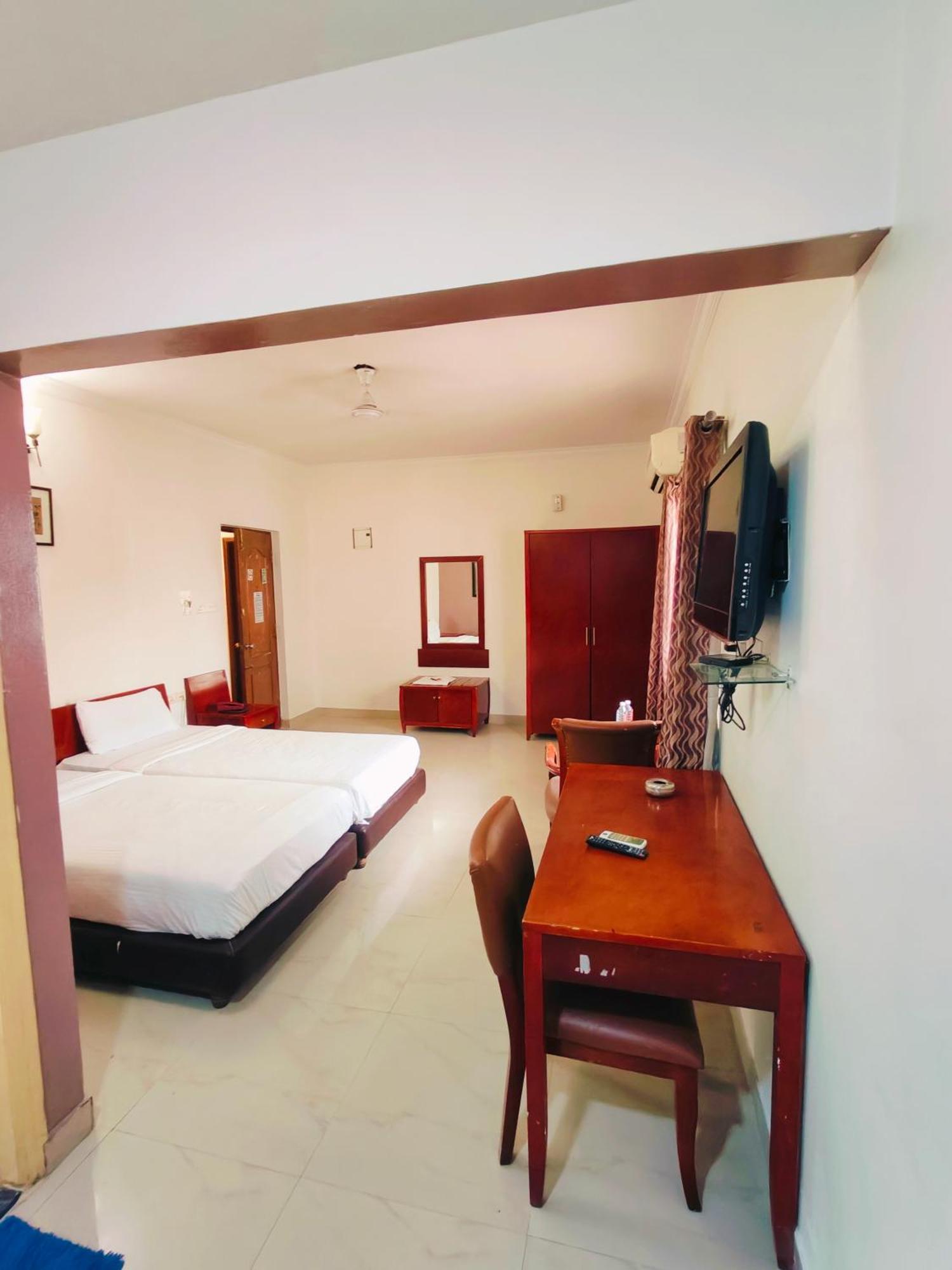Kings Suites Palace Grounds Bangalore Extérieur photo